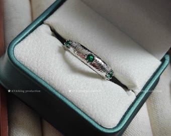 Anillo ajustable bañado en plata: Anillo llamativo de filigrana con piedra verde