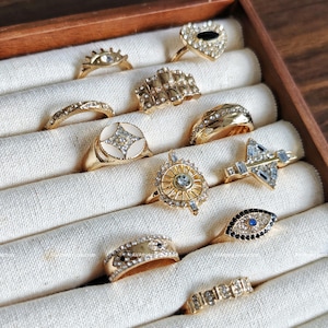 Vendeur britannique ! 11 pièces élégantes bagues en or fines, ensemble de bagues en or, cadeau pour elle, ensemble de bagues en or midi, joli ensemble de bagues minces, bagues empilables, bohème