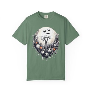 Camiseta de Halloween con colores reconfortantes, camiseta de Jack Skellington, top gráfico de estilo vintage, camiseta espeluznante de Pesadilla antes de Navidad, Halloween gótico imagen 8