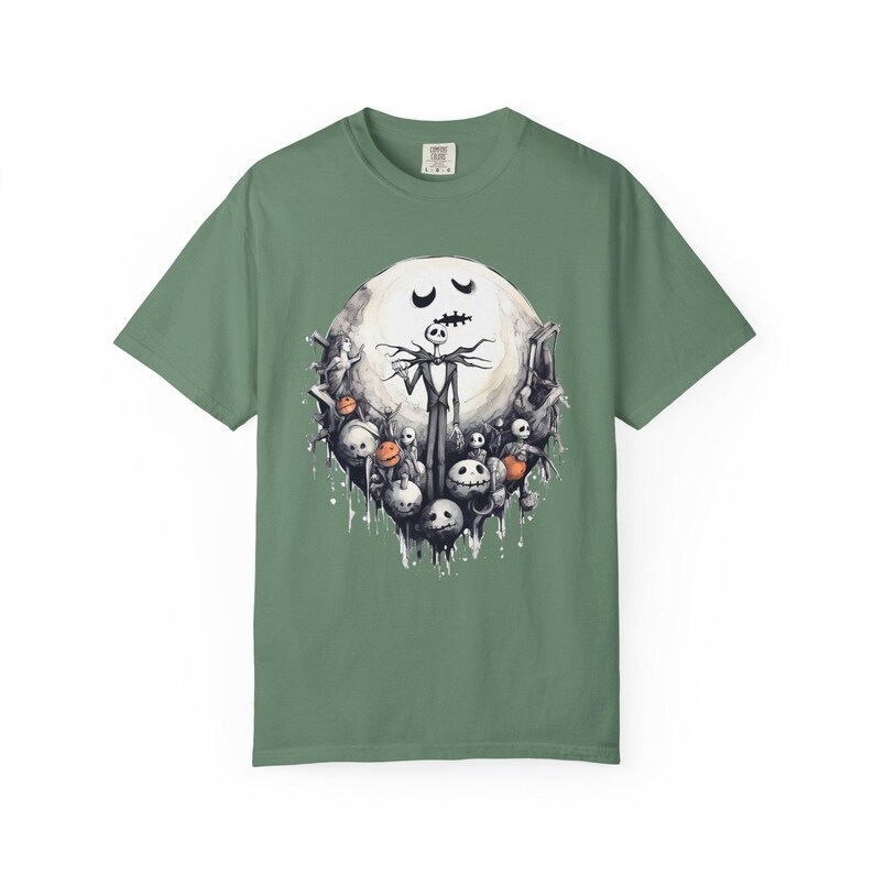 Camiseta de Halloween con colores reconfortantes, camiseta de Jack Skellington, top gráfico de estilo vintage, camiseta espeluznante de Pesadilla antes de Navidad, Halloween gótico imagen 8