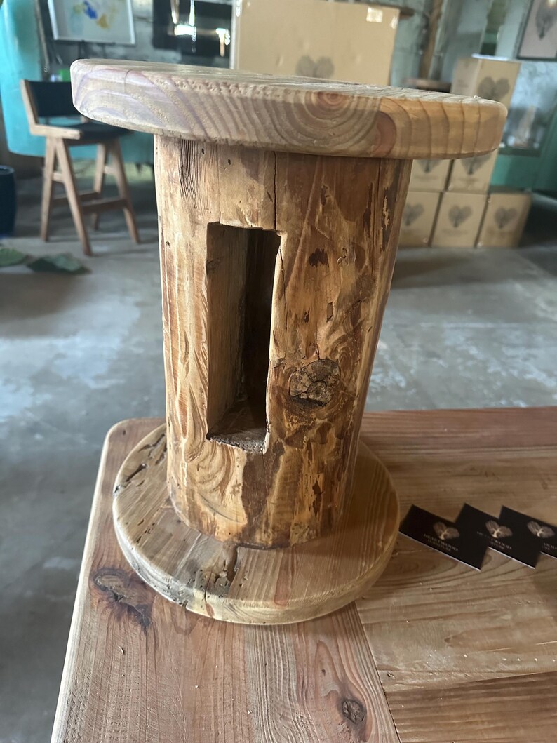 Reclaimed Wood Flower Stand: Rustic Farmhouse Beam Table (16" Tall) - Etsy