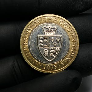 2 Pound Coin from England 2013 - Elizabeth II