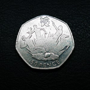 Monedas británicas de 50 peniques de 2011 del Reino Unido