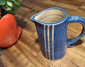 Ceramic carafe/pitcher