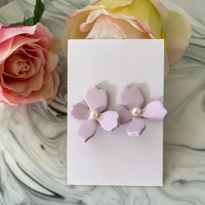Pendientes/regalo de arcilla floral/flor hecho a mano para ella