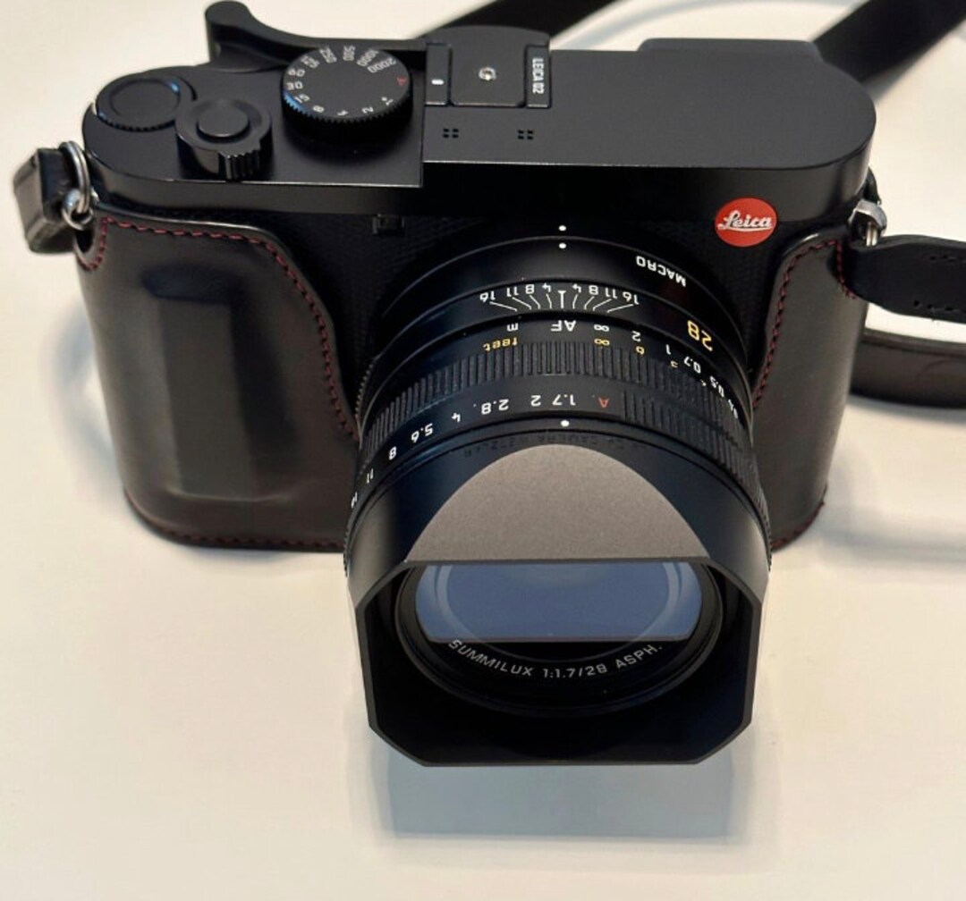 Leica Q2 Digital Camera Black Etsy