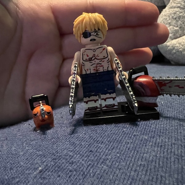 Bloody Denji with Eye Patch and Pochita Mini Building Figurine Chainsaw Man Anime Double Sided Face