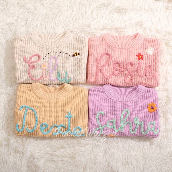 Jersey de bebé a medida: nombre y monograma bordados a mano: un regalo preciado de la tía para tu pequeño.