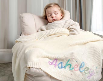Custom Knit Baby Blanket with Hand-Embroidered Name – Soft and Cozy Swaddle, Perfect for Newborns and Baby Shower Gifts