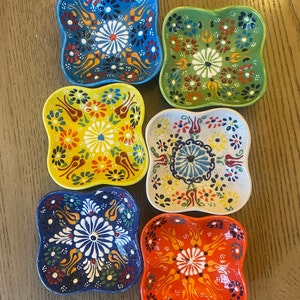 Ceramic Cloverleaf Shape Sauce Bowls Set, Handmade Colorful Floral Pattern, Pinch Bowls, Dipping Sauce Bowls, Gravy Boat, Dessert Bowls, 4&quot;