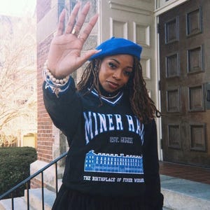 PRE-ORDER: SHIPS 4/18/2026 - Zeta Miner Hall Pullover - Black/Royal Blue