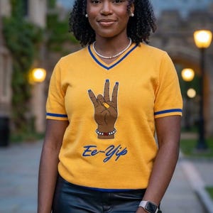 Ee-Yip V-Neck Sweater - Gold