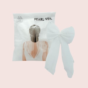 Pearl Veil Bow, Bride Hair Bow, Bridal Hair Accessory Wedding Hair Accessories for Bride, Bride Veil Bow, Bridal Shower Gift, Wedding Bow