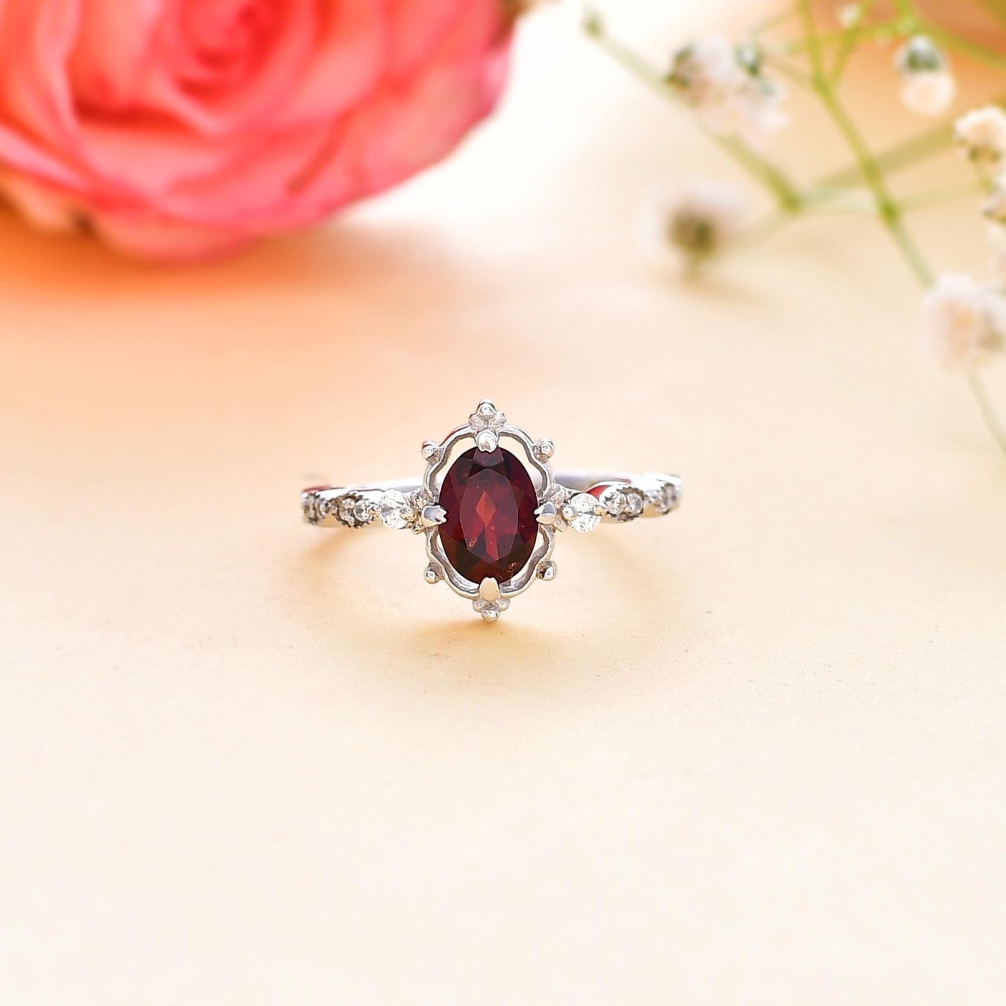 Vintage Garnet Sterling Silver Ring – T Niklasson Gallery