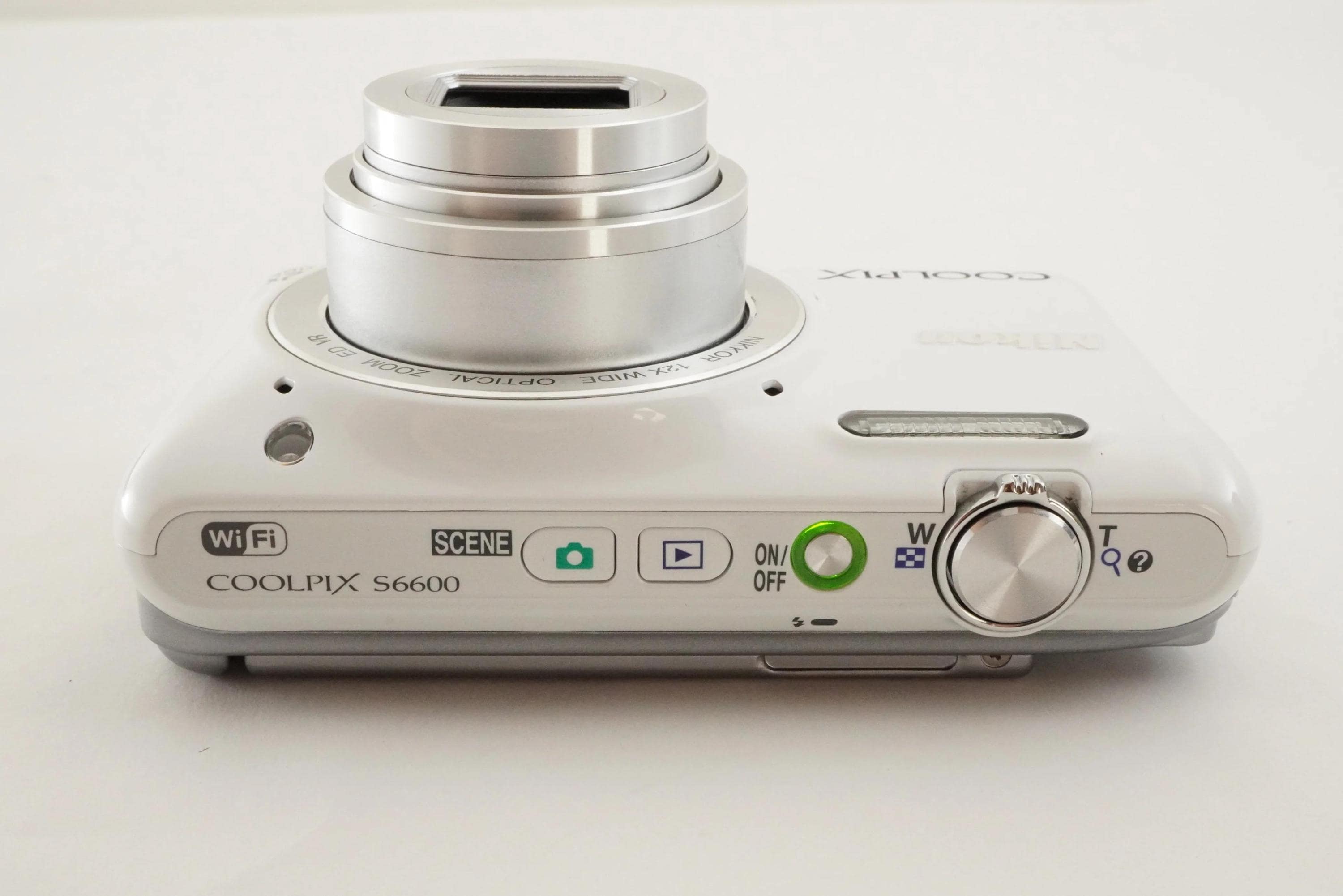 Nikon COOLPIX S6600 White With 4GB Sdhc Card Digital Camera From