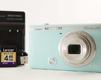 Casio Exilim EX-Z80 Compact Digital Camera. Vintage Digital Casio Exilim EX-Z80 Compact Digital Camera. Vintage Digital