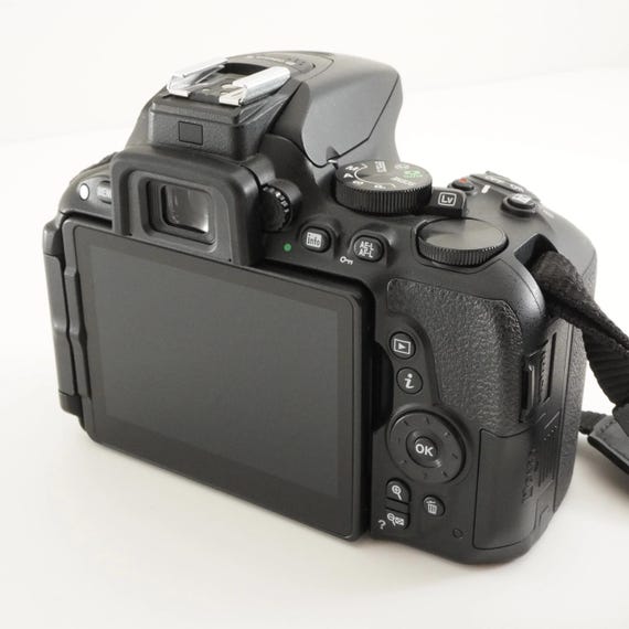 Nikon D5500 [10,450 Shots] + AF-S 18-55mm F3.5-5.6G II Vr From
