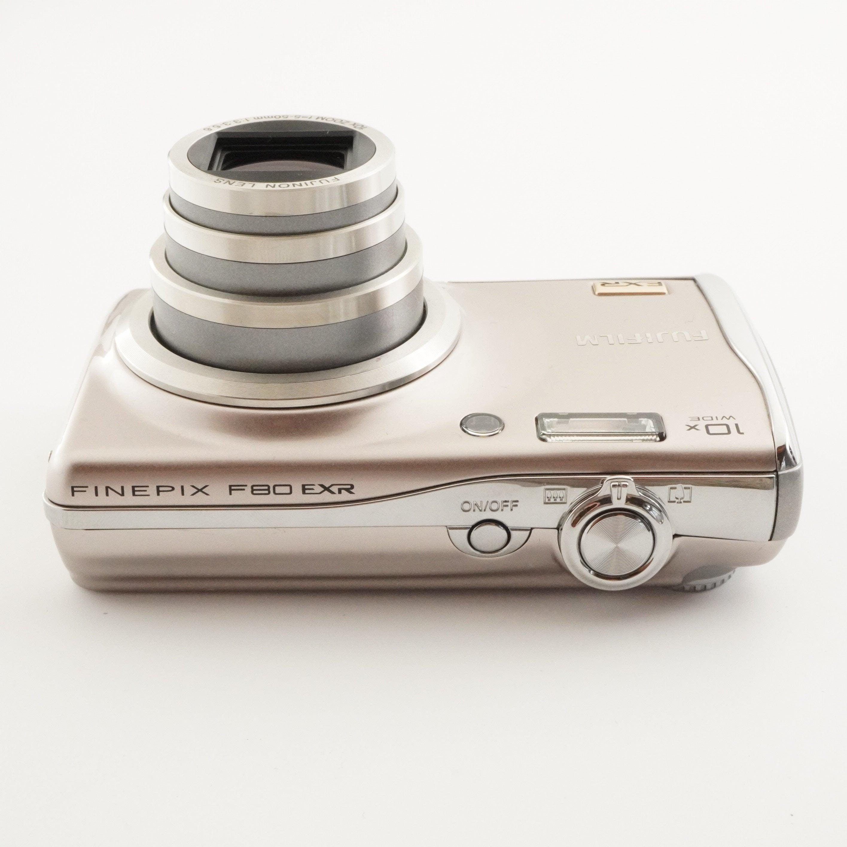 FUJIFILM FINEPIX F80 EXR シルバー Amazon | FUJIFILM デジタルカメラ FinePix F80EXR シルバー FX