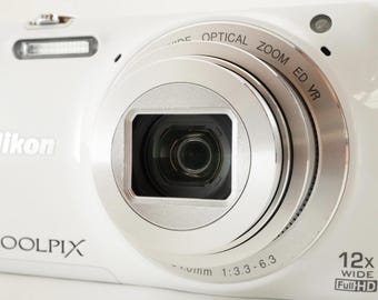 Nikon COOLPIX S6600 White With 4GB Sdhc Card Digital Camera From