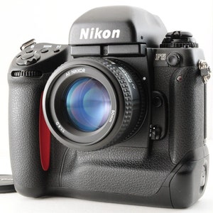 NIKON F5 + AF Nikkor 50mm F1.4d Slr 35mm Film Camera from Japan #6206