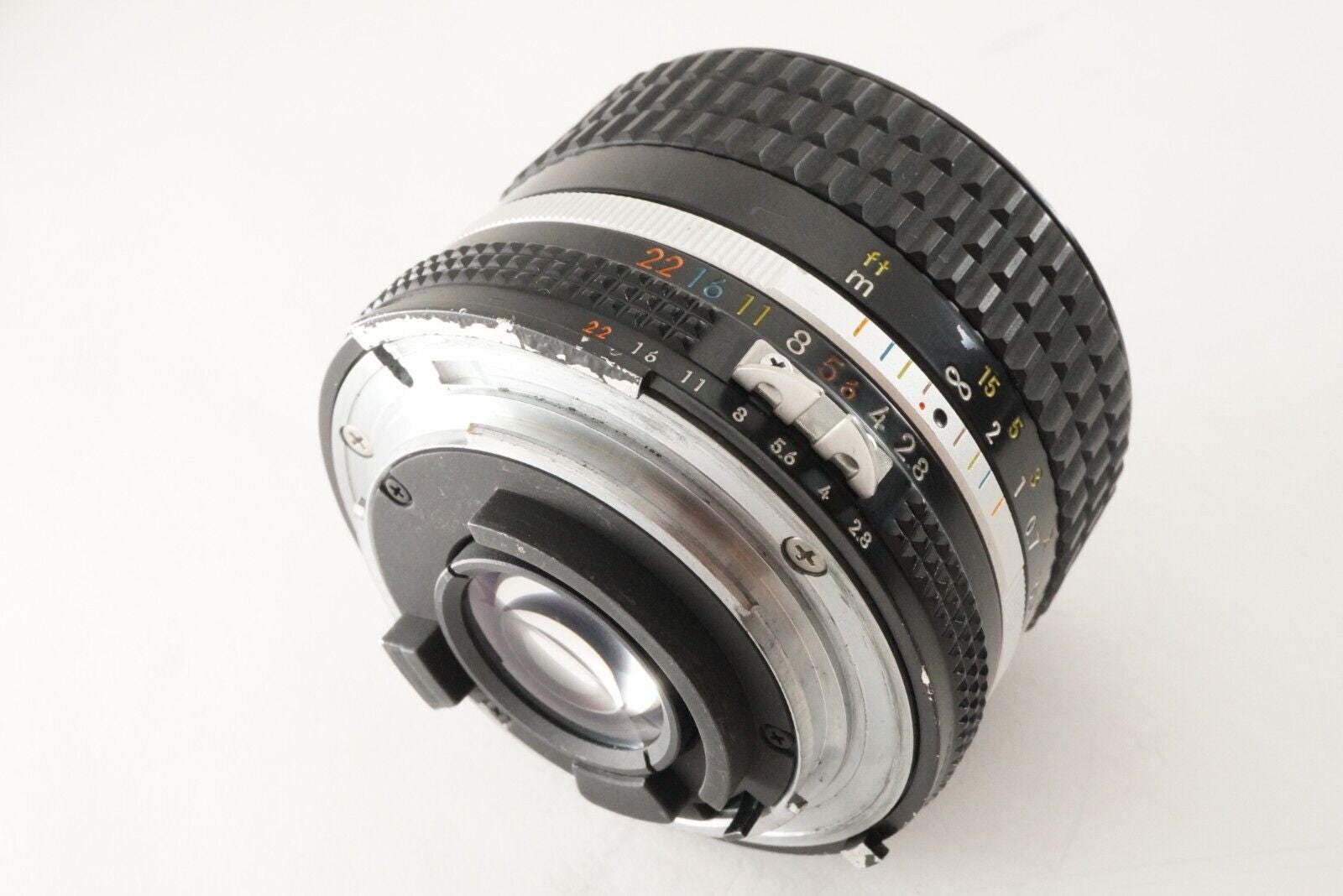 NIKON Ai-s NIKKOR 28mm F2.8 Mf Wide Angle Lens From Japan NIKON Ai-s NIKKOR 28mm F2.8 Mf Wide Angle Lens From Japan