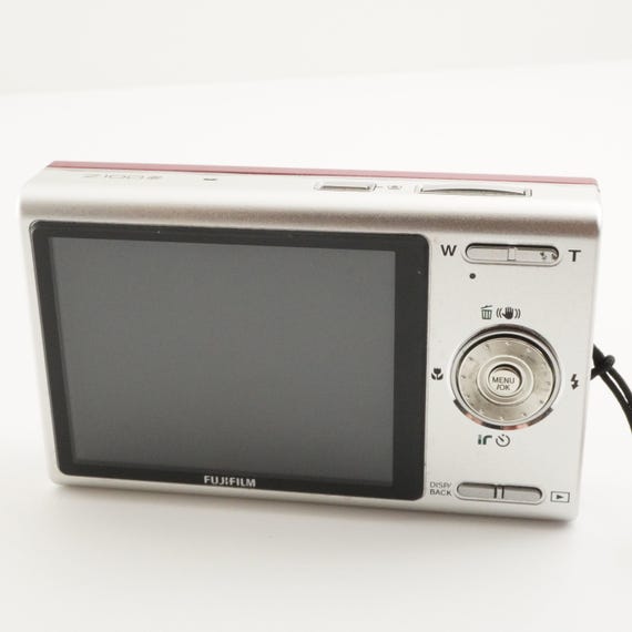 FUJIFILM FinePix Z100fd ピンク 箱入り 4GB SDHCカード付き 日本製