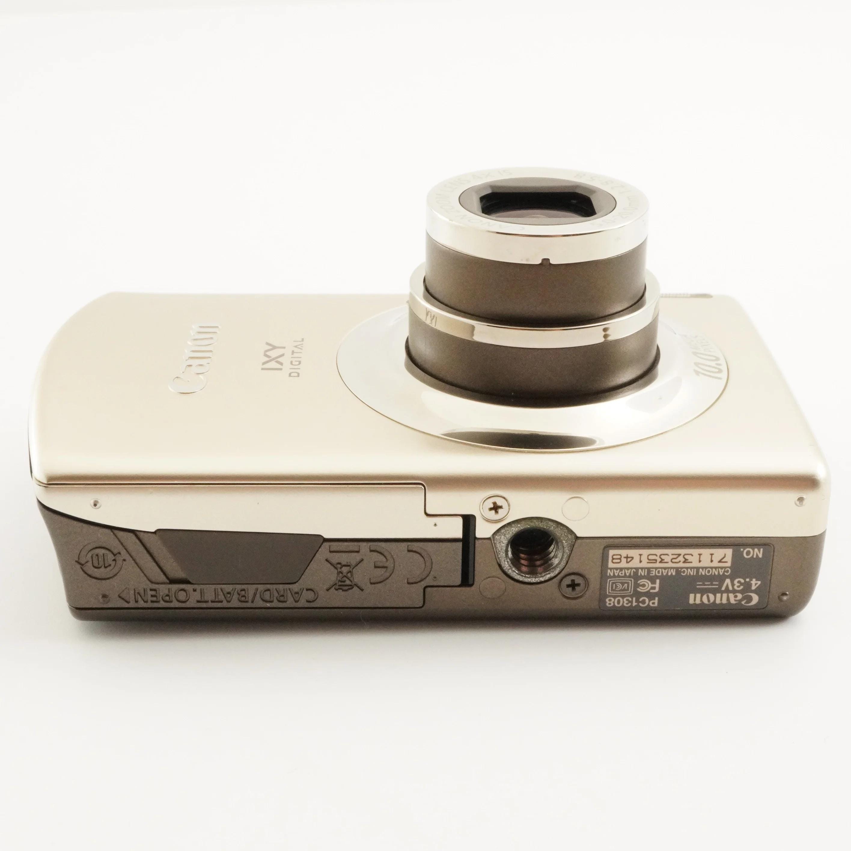 Canon IXY DIGITAL 920 IS in Box With 4gb Sdhc Card From