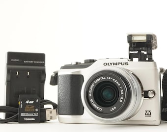 OLYMPUS PEN E-PL2 Silver [6,722 Shots] + 14-42mm + 4GB Sdhc Card from Japan #10478