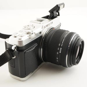 OLYMPUS PEN E-P5 Silver [5,142 Shot] + 14-42mm Ii R 4gb Sdhc from Japan #10253 Bild 5