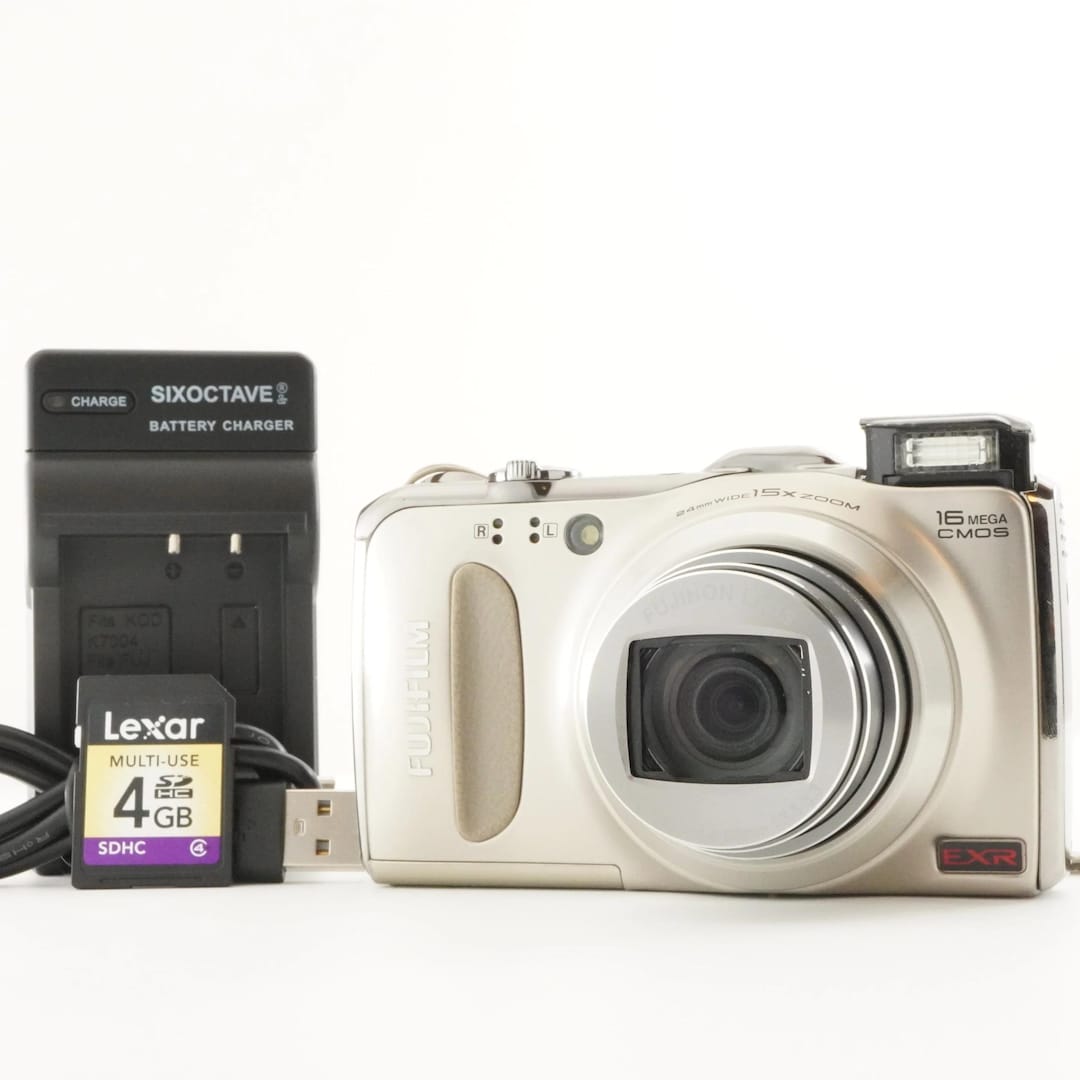 FUJIFILM FinePix F550 EXR Gold z kartą 4 GB SDHC z Japonii #6531