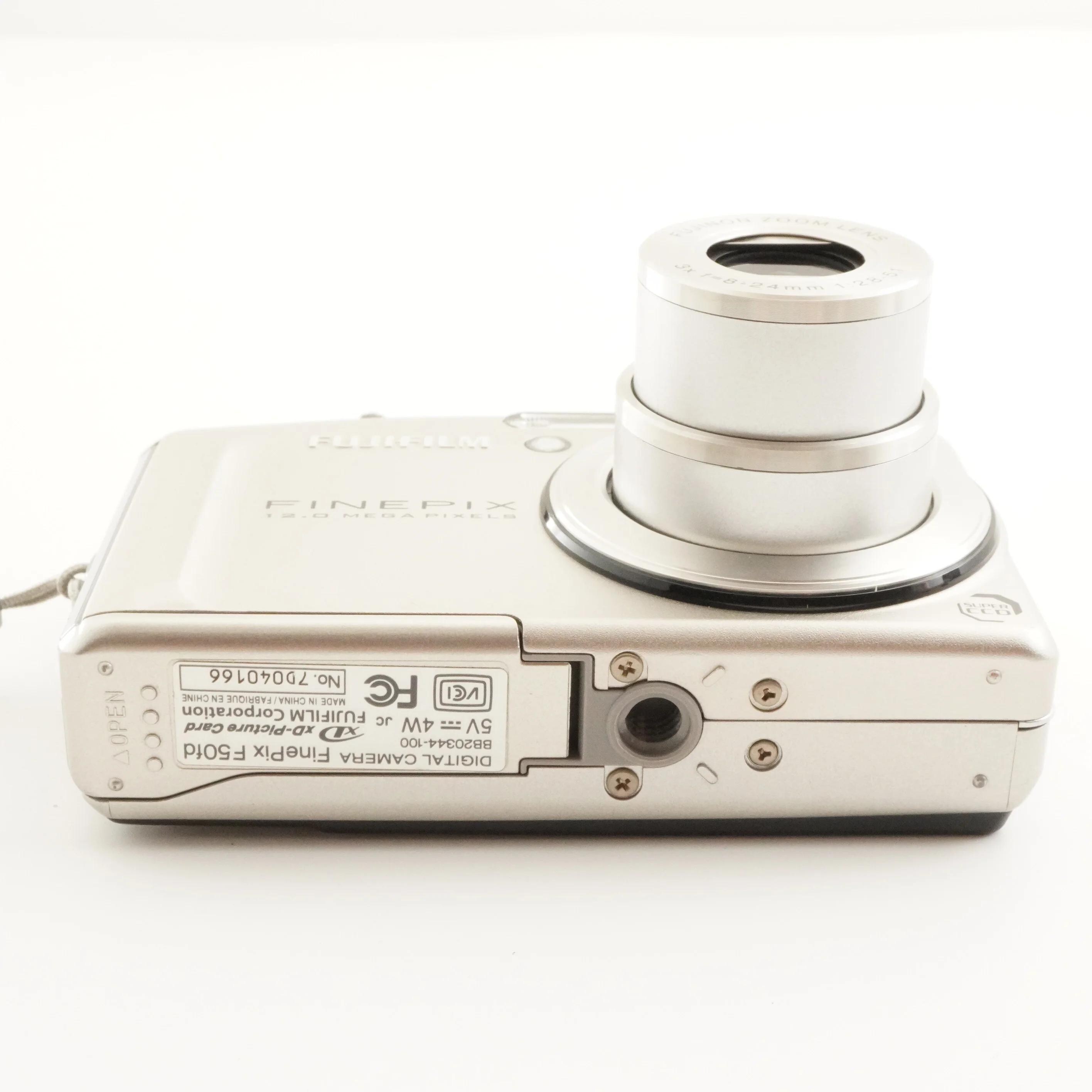 動作確認済み・訳あり】FUJIFILM FinePix F50fd 箱付き カメラ