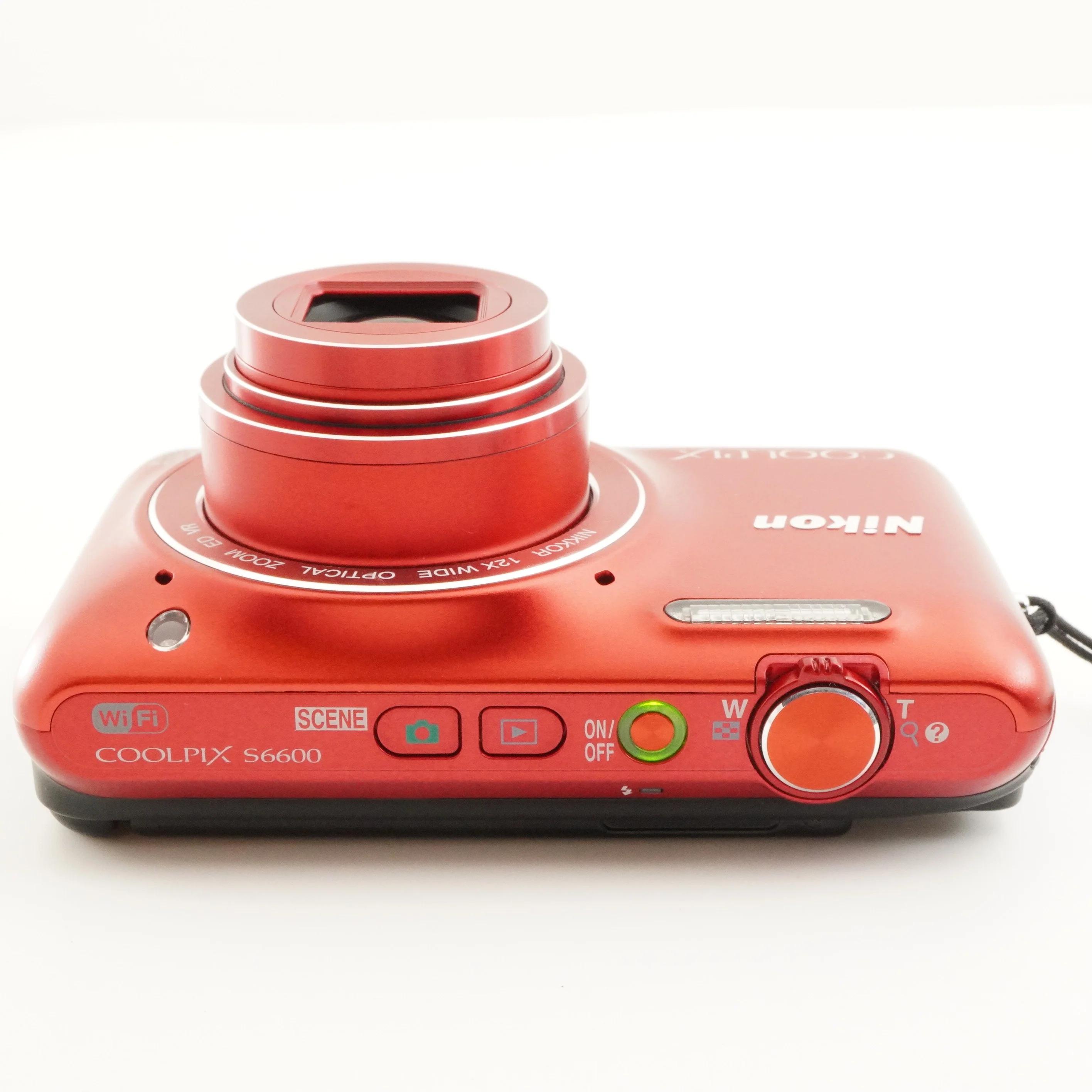 Nikon COOLPIX S6600 レッド Nikon COOLPIX S6600 rood met 4 GB SDHC-kaart digitale camera uit