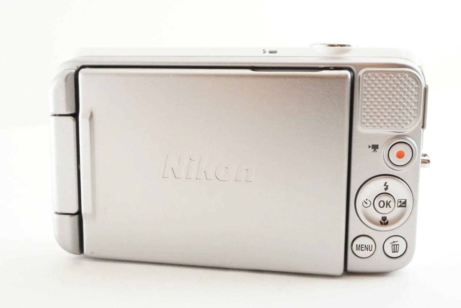 Nikon COOLPIX S6600 White & 4GB Sdhc Card Digital Camera From