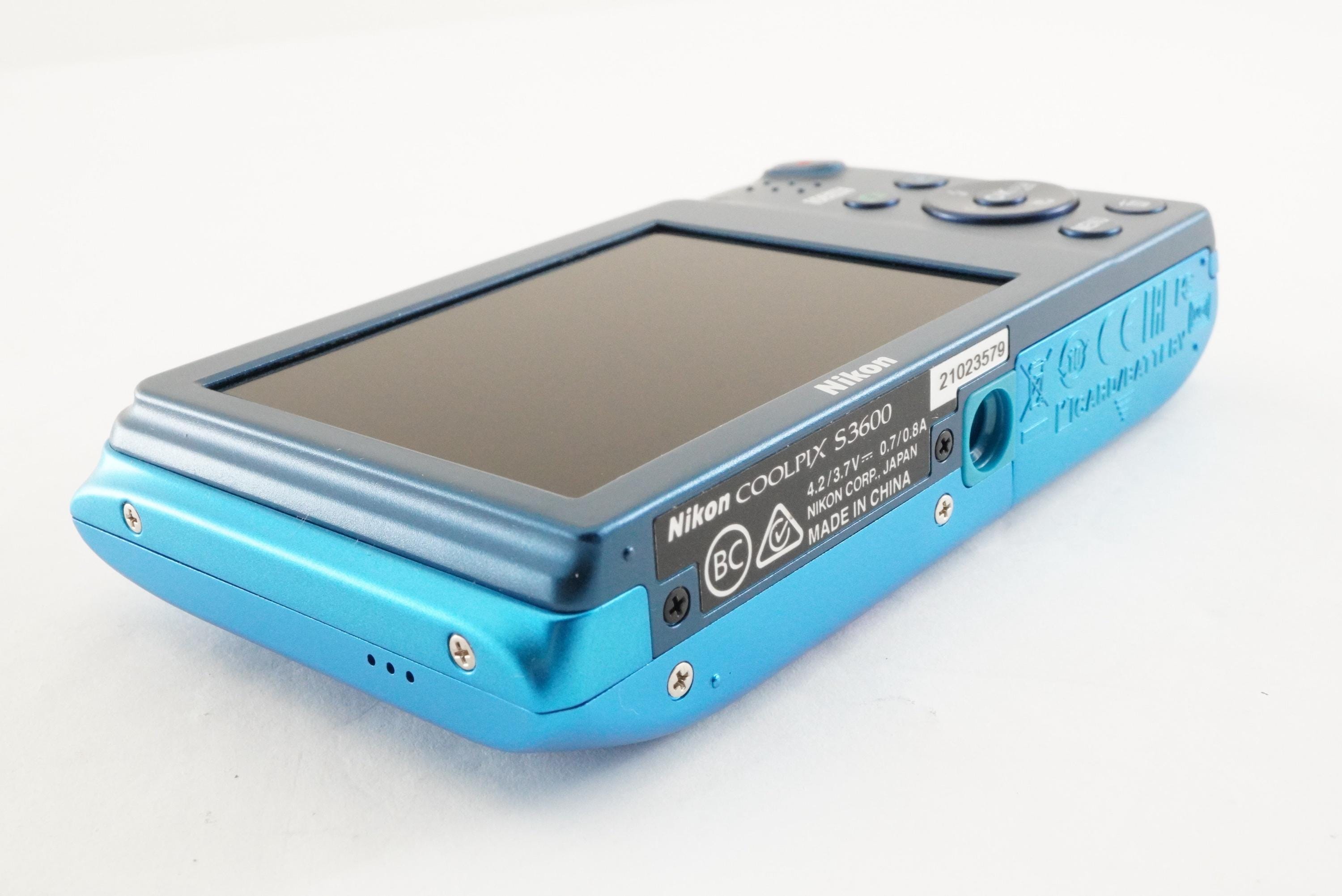 Nikon COOLPIX s3600 SDカード付き Nikon COOLPIX S3600 Blue in Box + 4GB Sdhc Card Digital