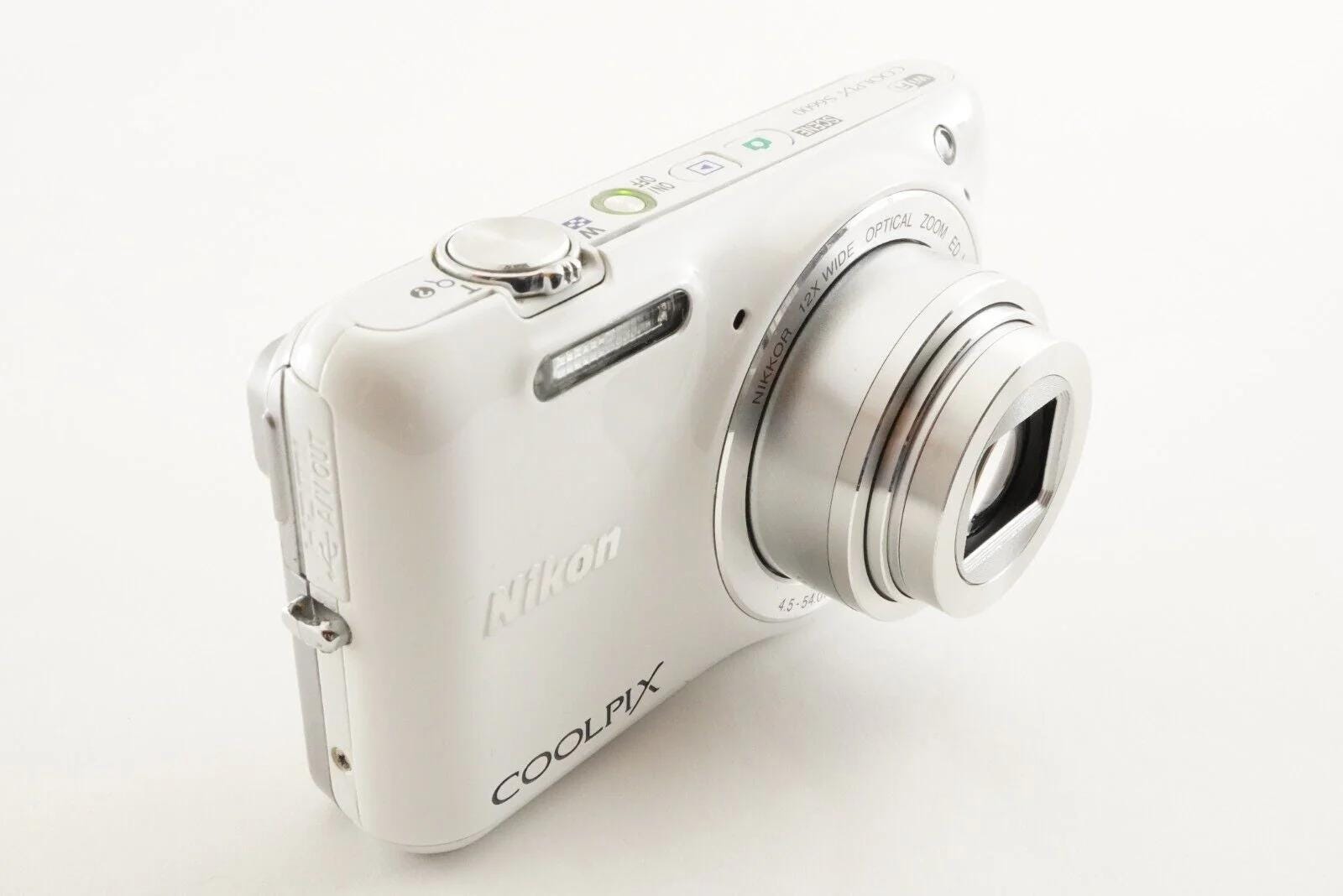 Nikon COOLPIX S6600 White & 4GB Sdhc Card Digital Camera From