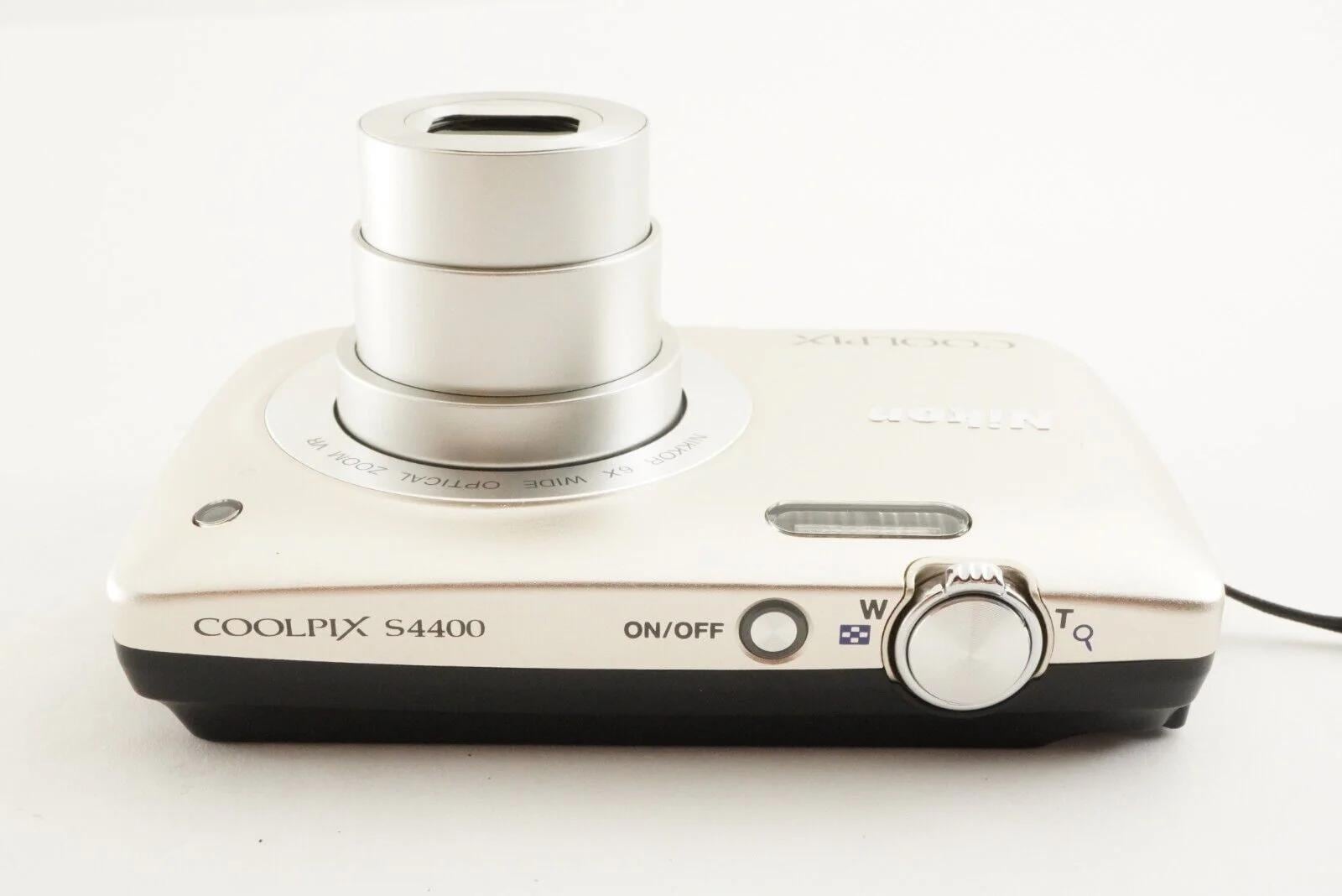 Nikon COOLPIX S4400 シルバー 箱入り＆4GB SDHCカード付き デジタル