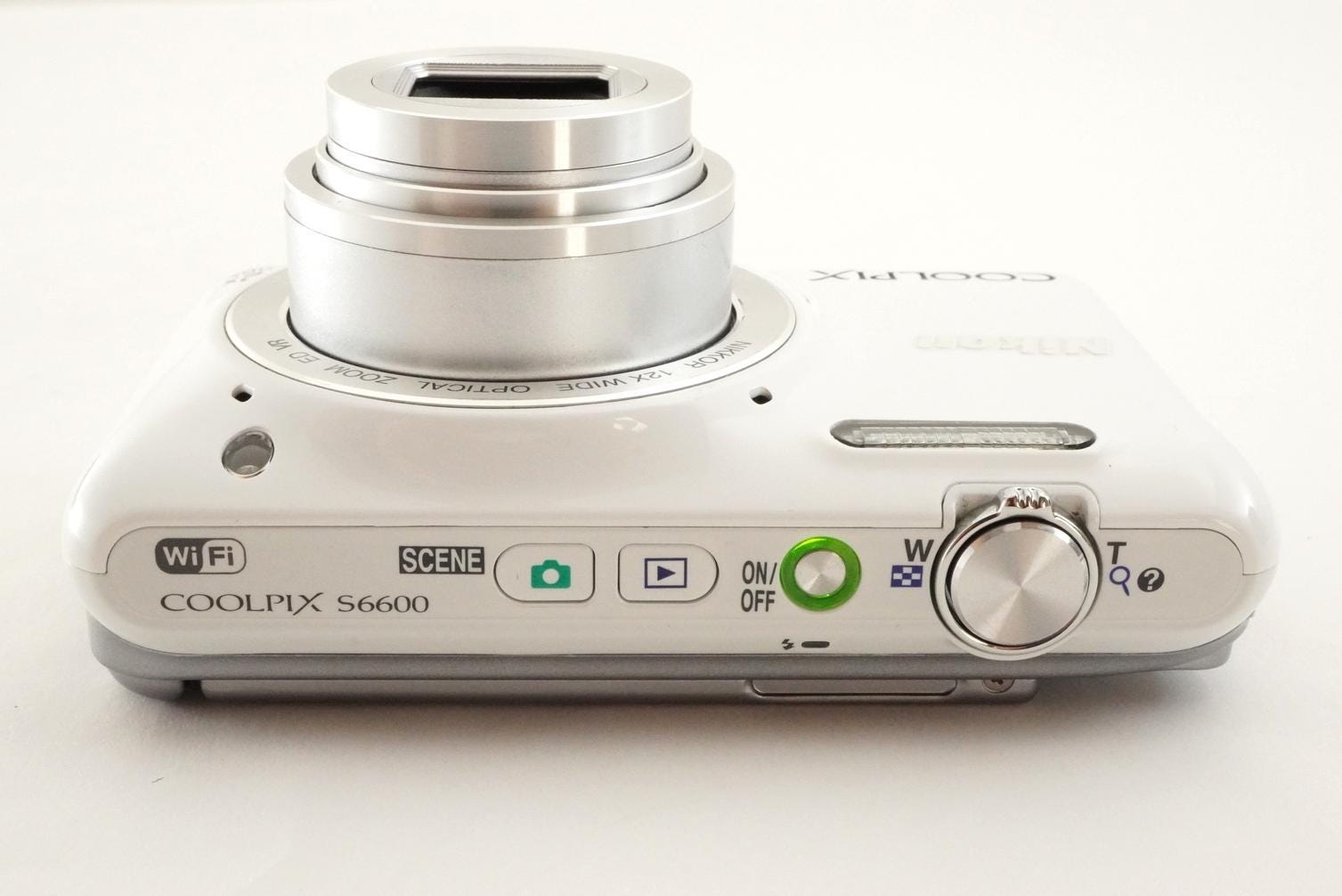 Nikon COOLPIX S6600 White With 4GB Sdhc Card Digital Camera From
