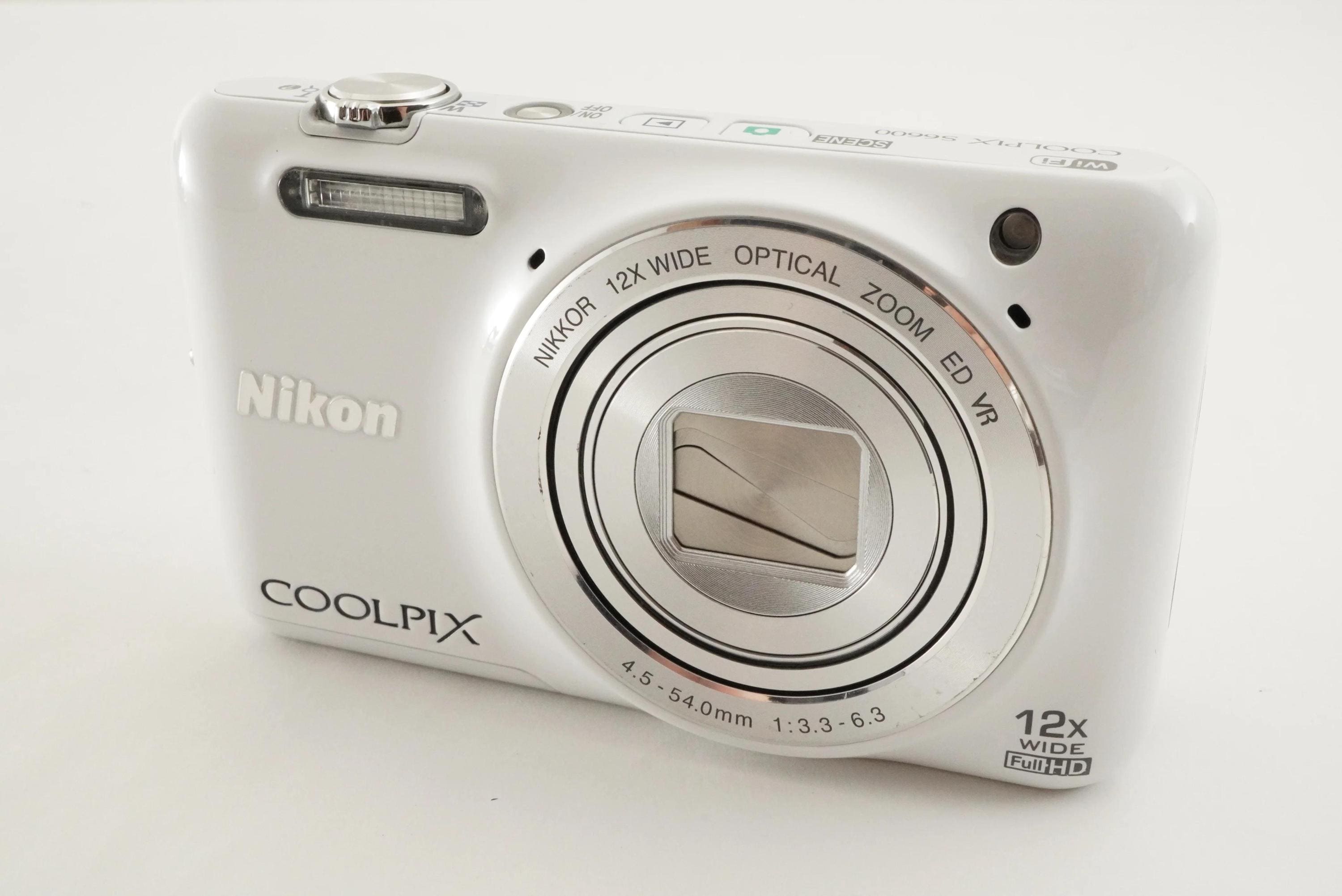 Nikon COOLPIX S6600 White With 4GB Sdhc Card Digital Camera From