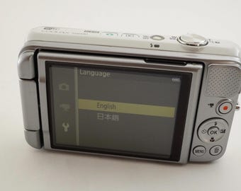 Nikon COOLPIX S6600 White With 4GB Sdhc Card Digital Camera From