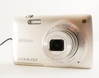 Nikon COOLPIX S4400 Silver in Box &4GB Sdhc Card Digital Camera