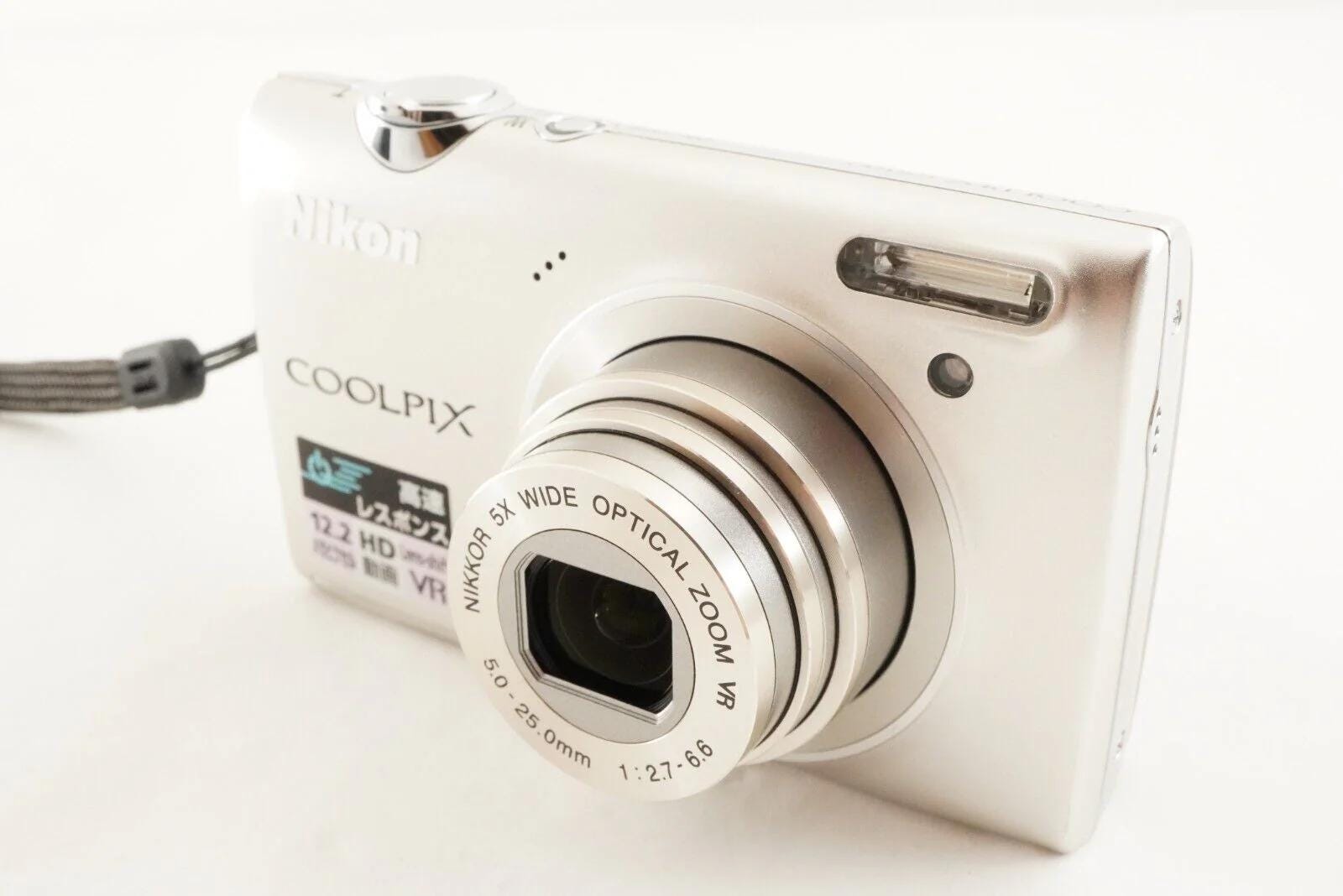 Nikon COOLPIX S5100 Silver Inbox & 4GB Sdhc Card Digital Camera