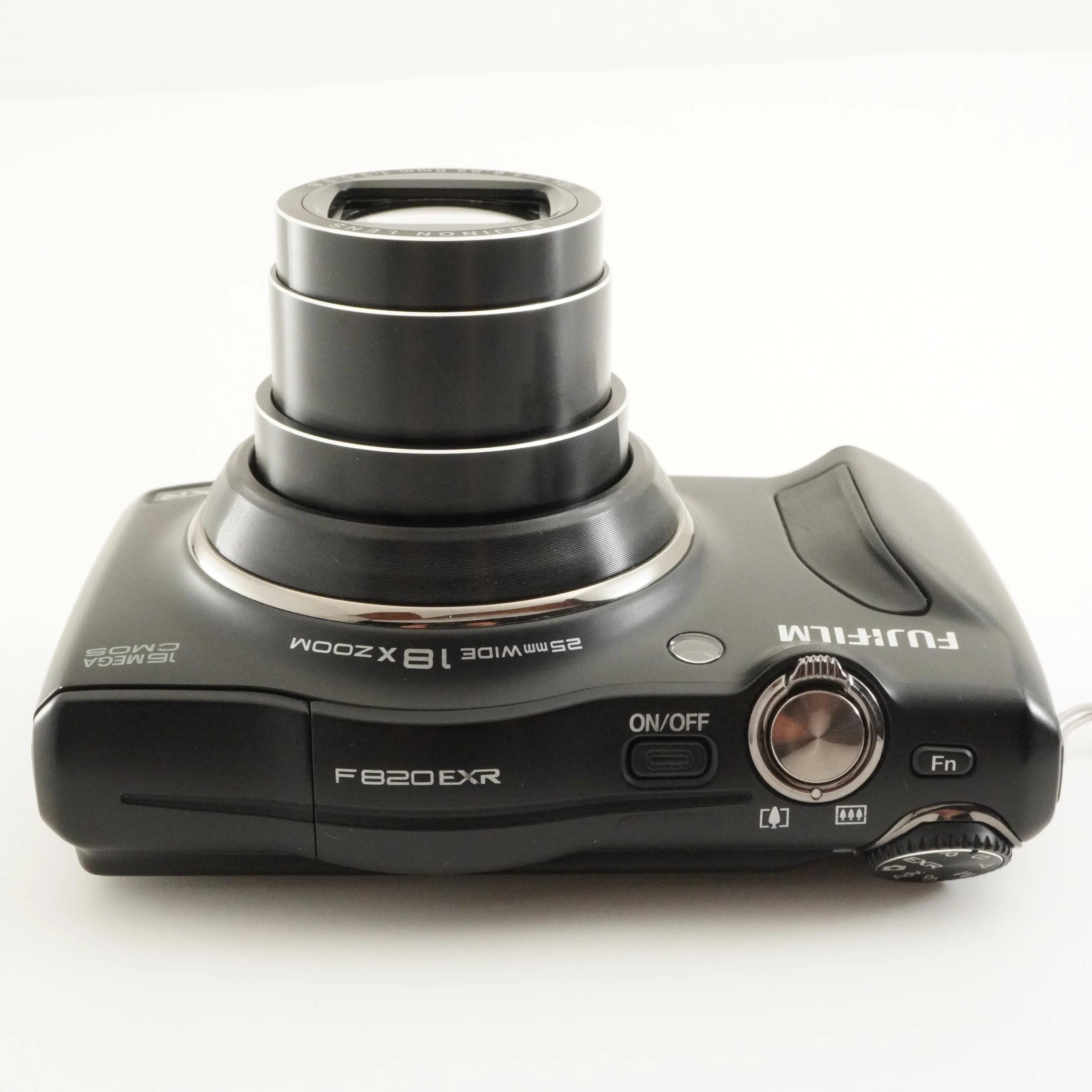 FUJIFILM FINEPIX F820EXR Black + 4gb Sdhc Card Digital Camera From
