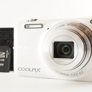 【美品】Nikon COOLPIX S6600 ホワイト Nikon Coolpix S6600 Compact Digital Camera White 16MP 12 x Optical