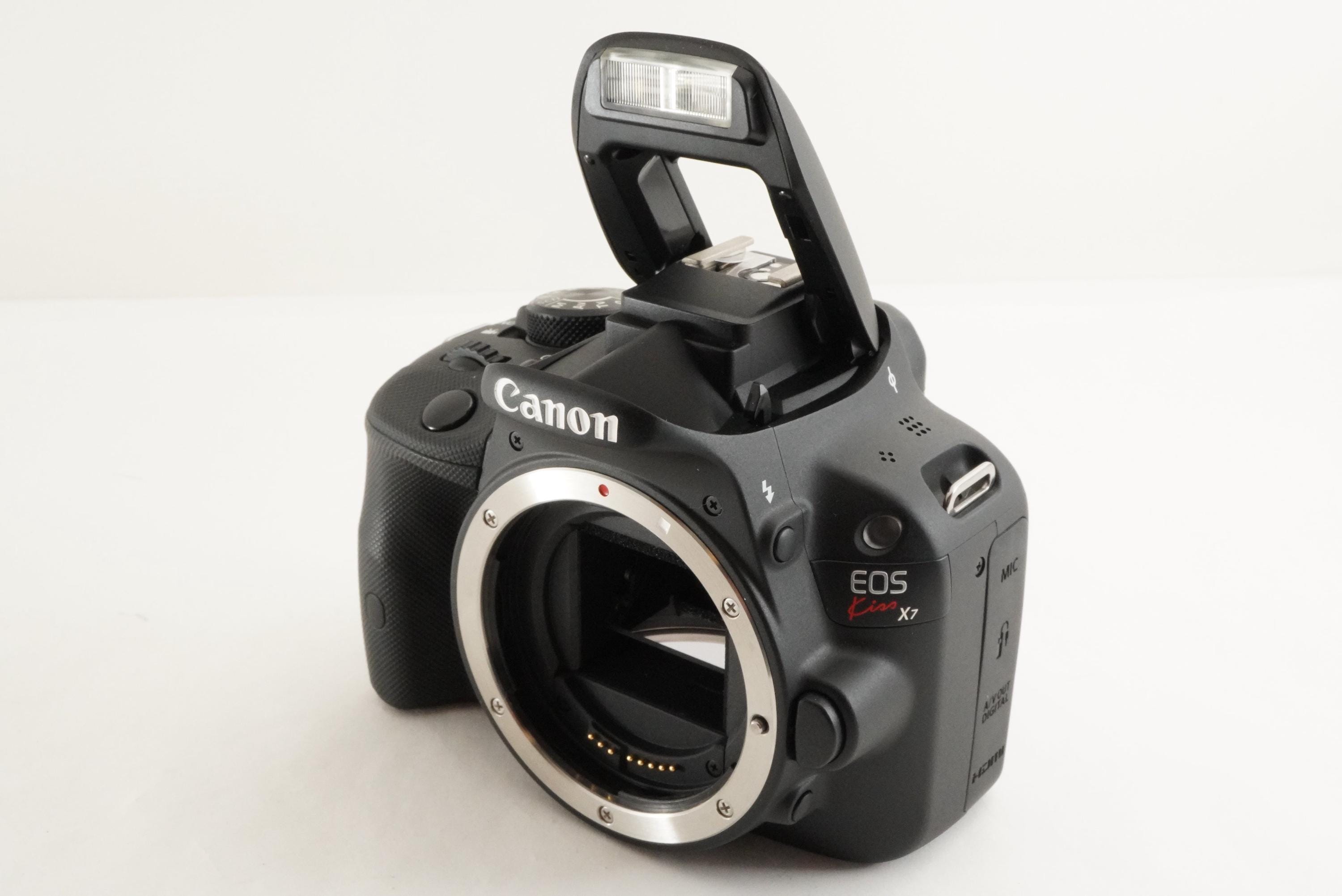 Canon EOS Kiss X7 [S/C 2,246] + 18-55mm is Stm + 55-250mm is