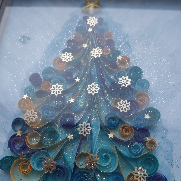 Weihnachtsbaum mit Quilling.  Gerahmt.  Tolles Weihnachtsgeschenk