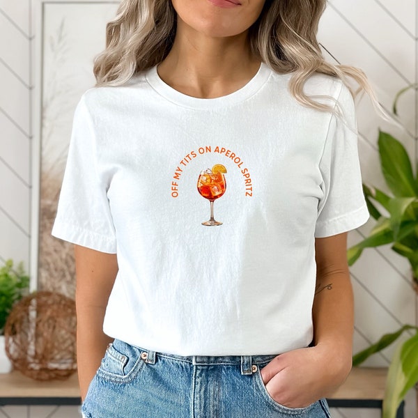 T-shirt Off mes seins sur Aperol Spritz, t-shirt graphique cocktail amusant, chemise décontractée pour boissons d'été, cadeau unique pour les amateurs de cocktails