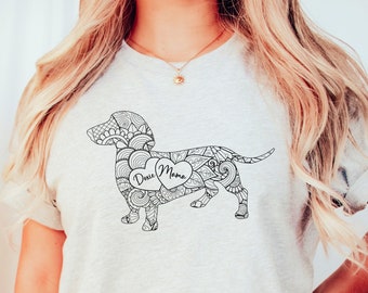 Cute 'Doxie Mama' Dachshund T-shirt - Comfy tee for Dog Enthusiasts - Unique Gift for Dachshund Moms & Dads