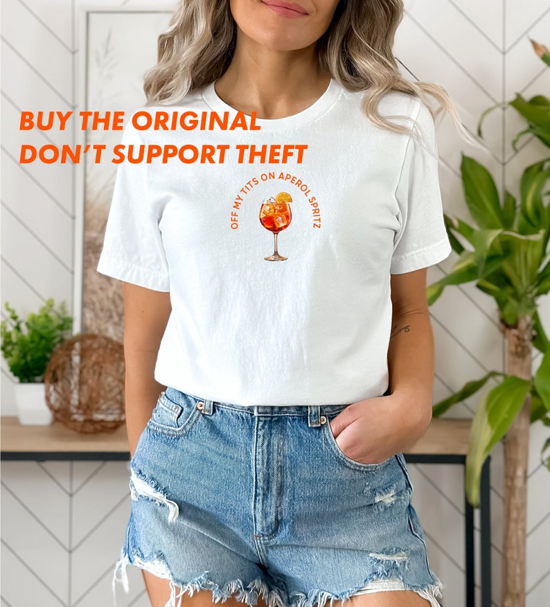 T-shirt Off mes seins sur Aperol Spritz, t-shirt graphique cocktail amusant, chemise décontractée pour boissons d'été, cadeau unique pour les amateurs de cocktails image 1