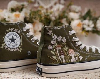Custom Fall/Winter Mushroom Converse Embroidered Shoes,1970s Converse Chuck Taylor,Converse Customized Small Flower/Small Flower Embroidery