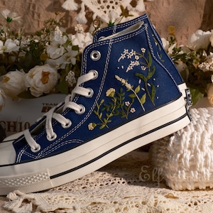 Custom Converse Embroidered Shoes,1970s Converse Chuck Taylor,Converse Custom Small Flower/Small Flower Embroidery image 2